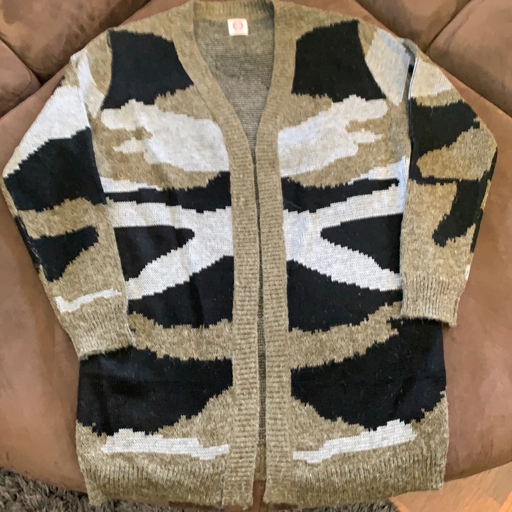 Women’s cardigan